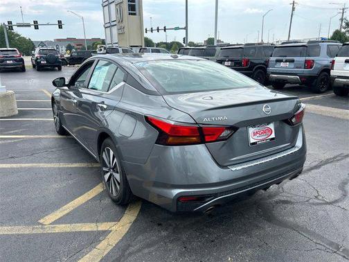 2021 Nissan Altima 2.5 SV