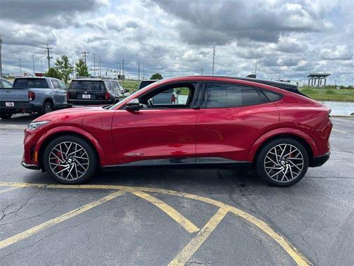 2022 Ford Mustang Mach-E GT