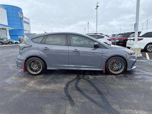 2017 Ford Focus RS Base