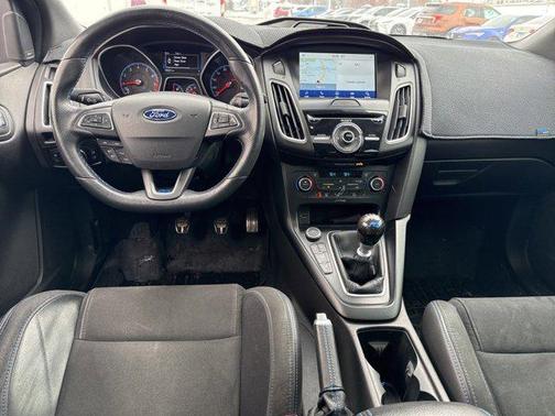 2017 Ford Focus RS Base