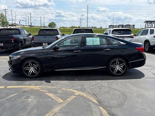 Crystal Black Pearl 2021 Honda Accord Touring 2.0T