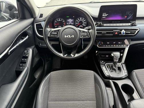 2023 Kia Seltos Nightfall Edition