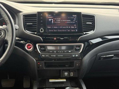2022 Honda Ridgeline Black