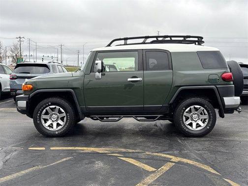 2014 Toyota FJ Cruiser Base