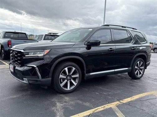 2023 Honda Pilot Touring 8-Passenger