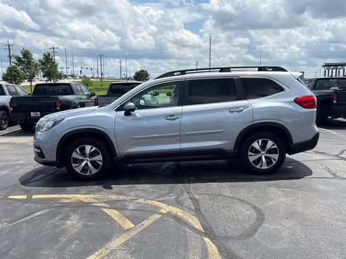 Ice Silver Metallic 2022 Subaru Ascent Premium 7-Passenger