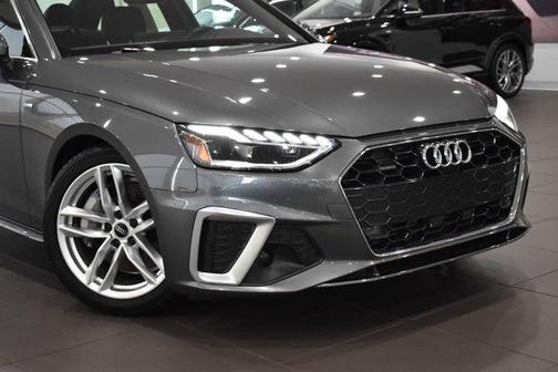 2022 Audi A4 45 S line Premium Plus
