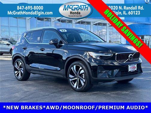 2023 Volvo XC40 B5 Ultimate Bright Theme