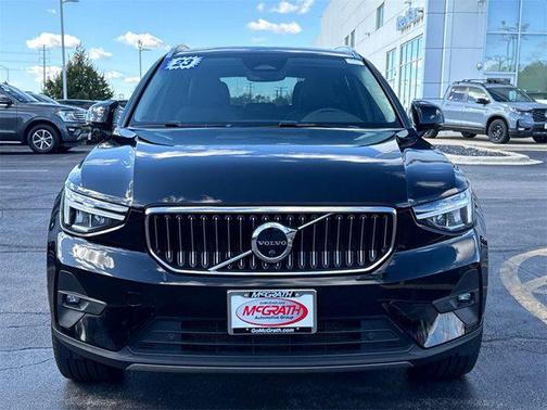 2023 Volvo XC40 B5 Ultimate Bright Theme