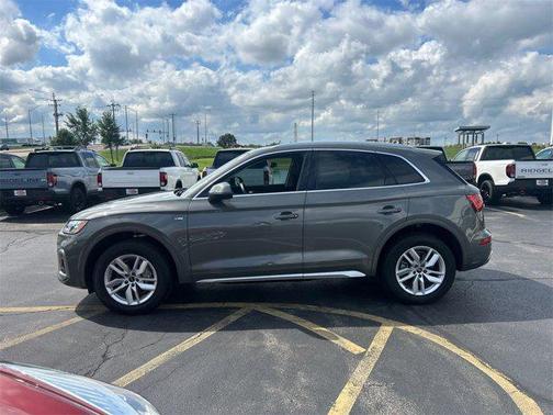 2023 Audi Q5 45 S line Premium