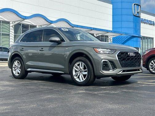 2023 Audi Q5 45 S line Premium