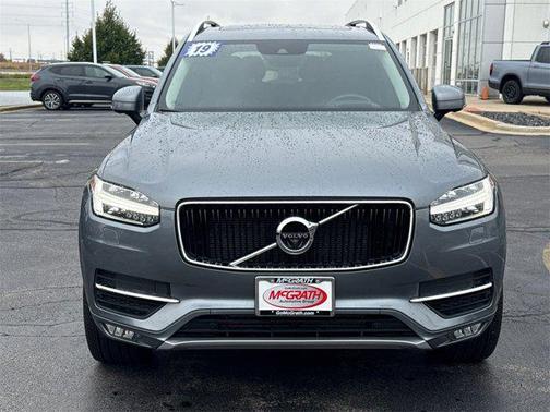 2019 Volvo XC90 T6 Momentum