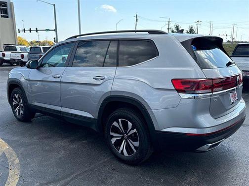 2024 Volkswagen Atlas 2.0T SE