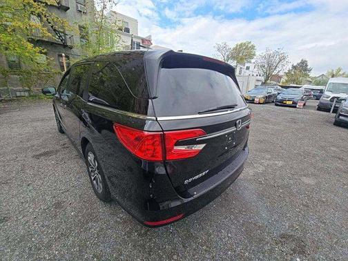 Crystal Black Pearl 2023 Honda Odyssey EX-L