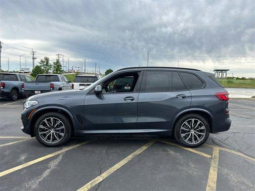 2020 BMW X5 M50i