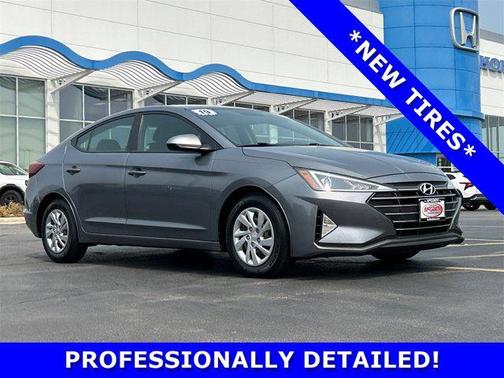 2019 Hyundai ELANTRA SE