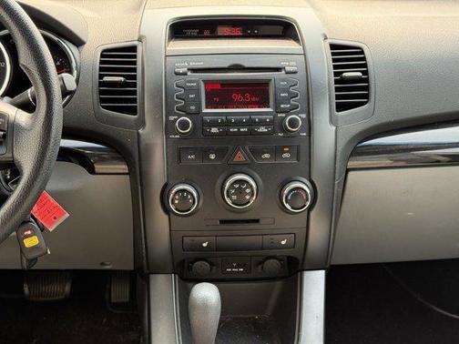 2012 Kia Sorento LX