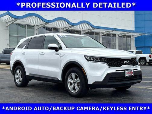 2022 Kia Sorento LX