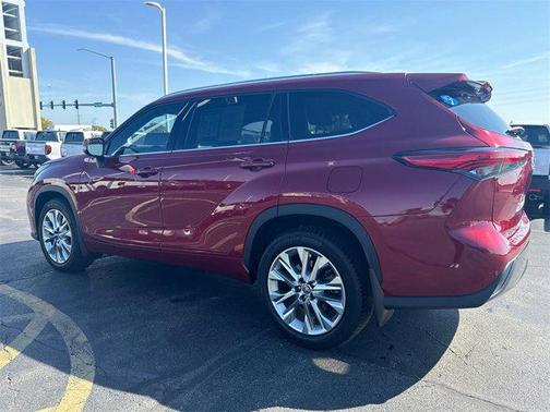 2022 Toyota Highlander Limited