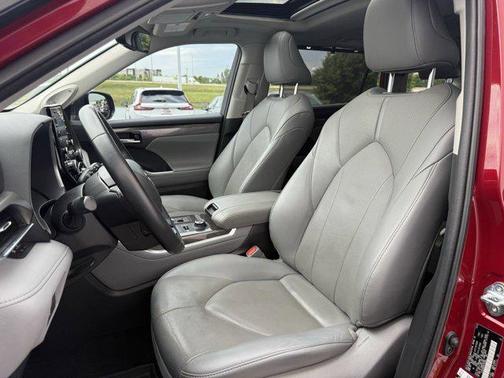2022 Toyota Highlander Limited