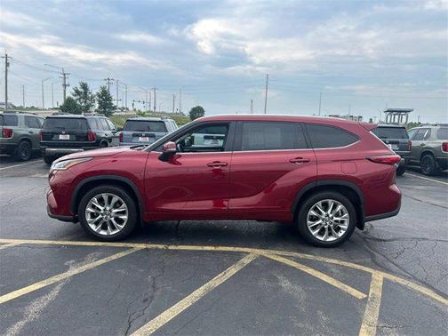 2022 Toyota Highlander Limited