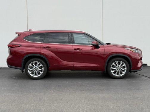 2022 Toyota Highlander Limited