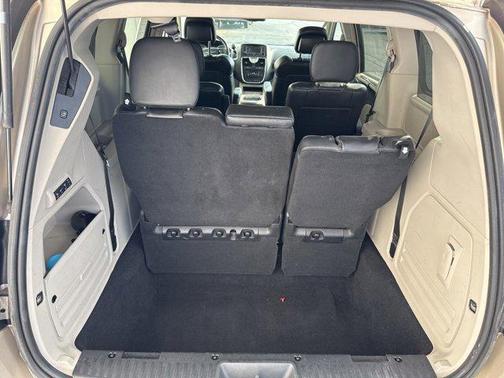 2014 Chrysler Town & Country Touring-L