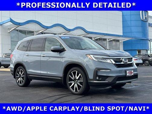 2022 Honda Pilot Touring 8-Passenger