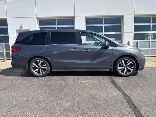 Modern Steel Metallic 2023 Honda Odyssey Touring