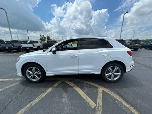2022 Audi Q3 45 S line Premium Plus
