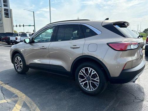 2020 Ford Escape SEL