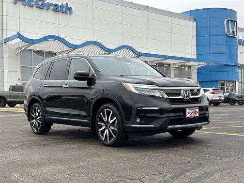 2022 Honda Pilot Touring 8-Passenger