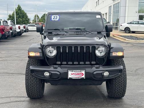 Black Clearcoat 2023 Jeep Wrangler Sport