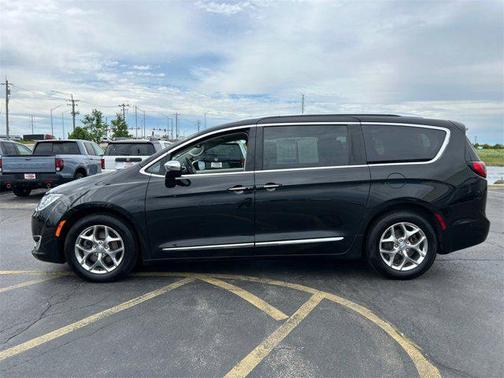 2018 Chrysler Pacifica Limited