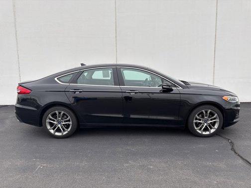 2019 Ford Fusion SEL