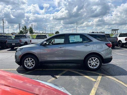 2023 Chevrolet Equinox LS