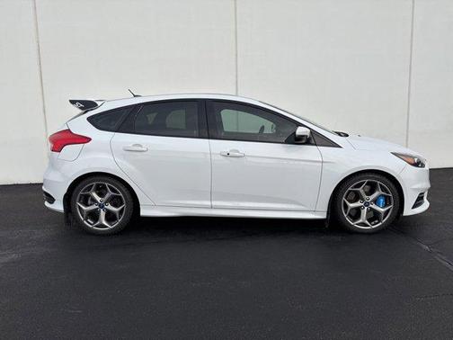 2018 Ford Focus ST ST