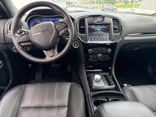 2022 Chrysler 300 S