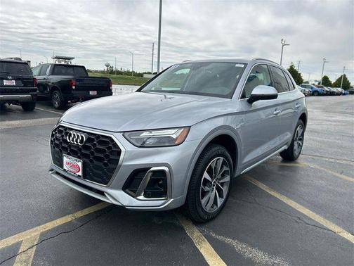2023 Audi Q5 45 S line Premium Plus