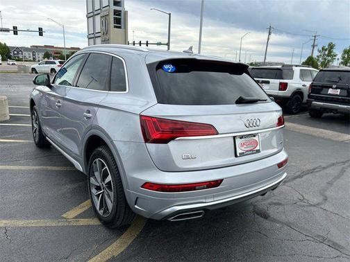 2023 Audi Q5 45 S line Premium Plus