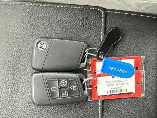 2019 Volkswagen Tiguan 2.0T SEL R-Line 4MOTION