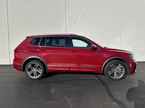 2019 Volkswagen Tiguan 2.0T SEL R-Line 4MOTION