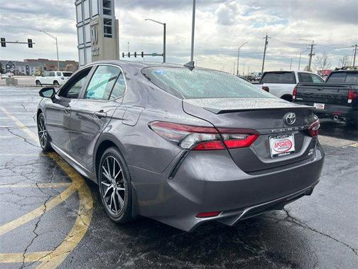 2023 Toyota Camry SE