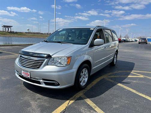 2012 Chrysler Town & Country Touring