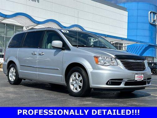 2012 Chrysler Town & Country Touring