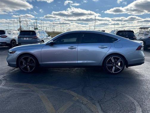 2023 Honda Accord Hybrid Base