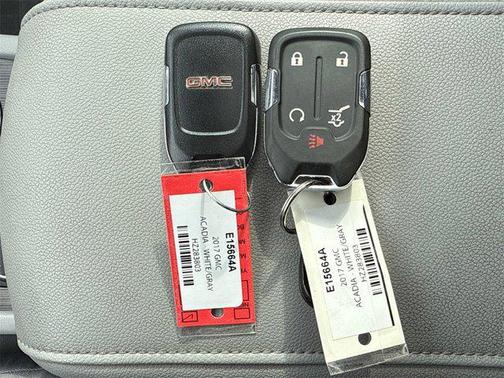 2017 GMC Acadia SLT-1