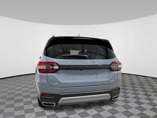 2025 Honda Pilot Touring 8-Passenger
