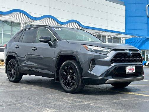 2023 Toyota RAV4 Hybrid SE