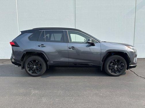 2023 Toyota RAV4 Hybrid SE